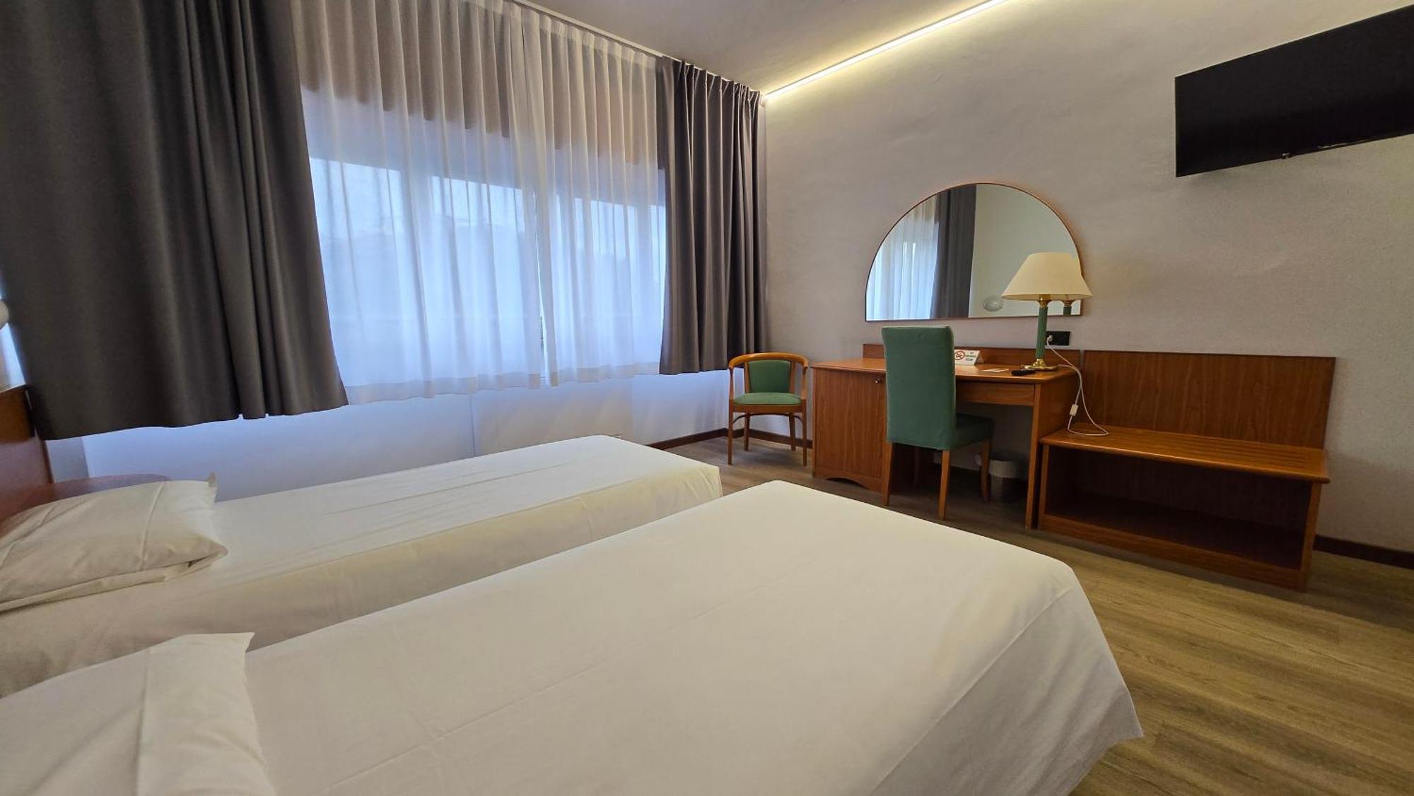 Hotel Cristallo Udine Bagian luar foto